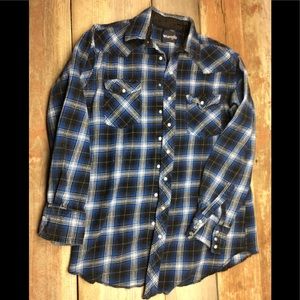 Wrangler pearl snap men’s medium heavy duty shirt